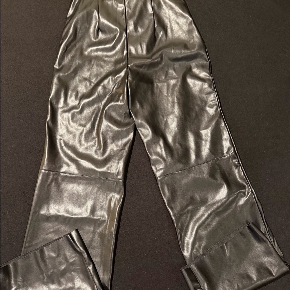 Guess Women's Jet Black Faux Leather  Vixen Pants Size XS NWT‎ - Picture 9 of 10